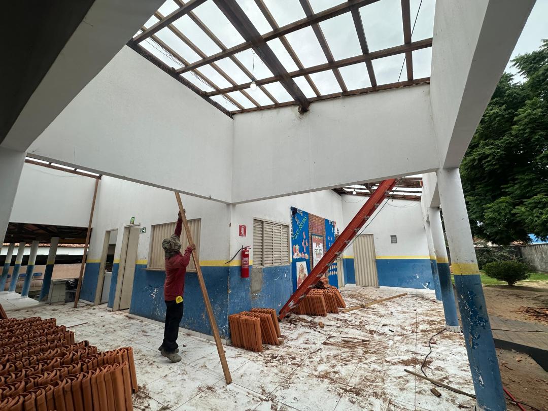 Reformas nas escolas de Esperantina: melhorias estruturais para um ensino de qualidade